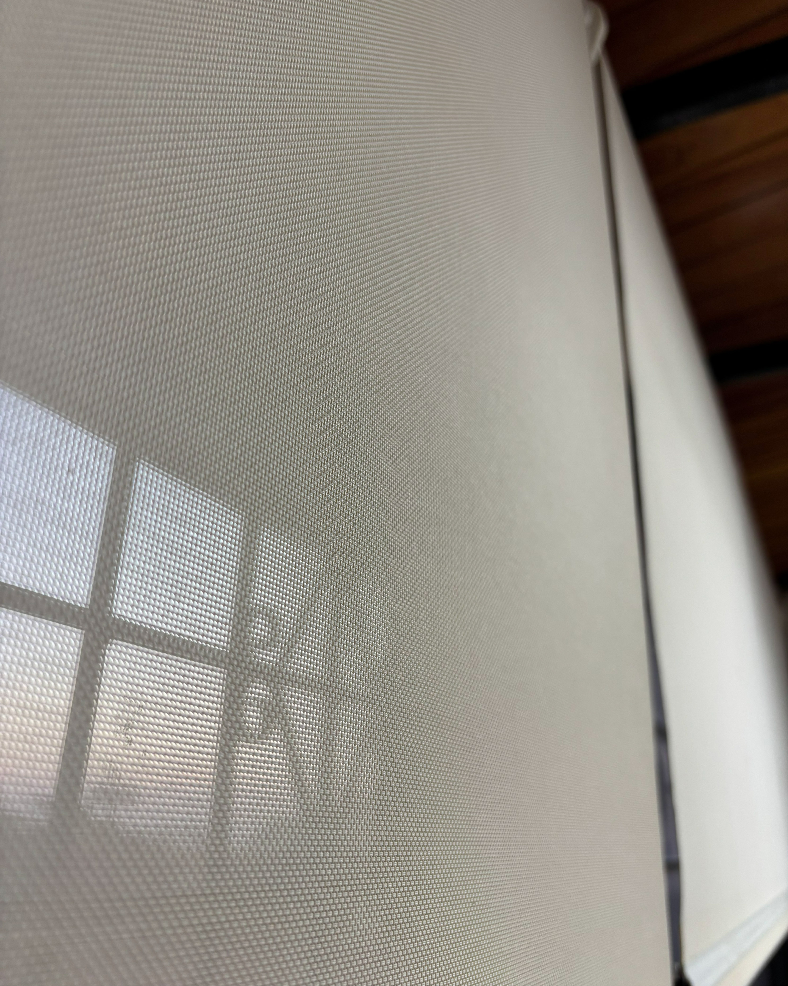 Proyecto de Cortinas Screen para Oficina en San Salvador